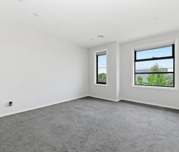 1B Snowy Court, Clayton South VIC 3169 - Townhouse For Rent | Domain - Photo 3