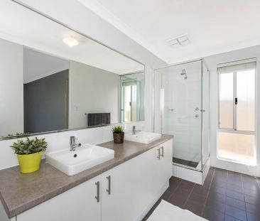 Level up in South Yunderup - Photo 3