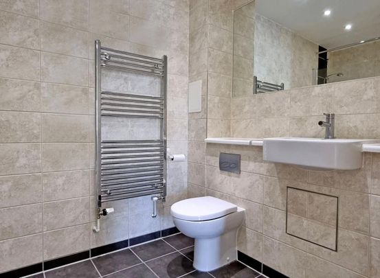 3 Bed Flat, Elizabeth House, HA9 - Photo 1