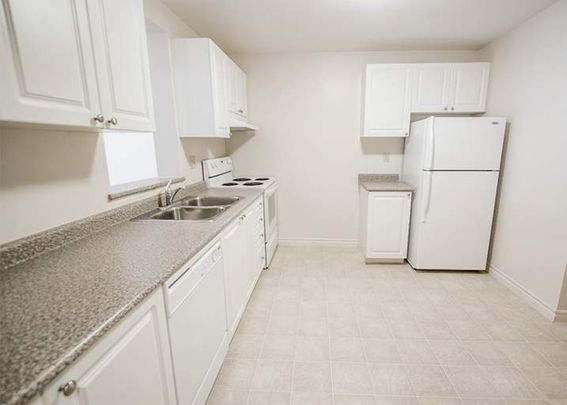 The Magnolia at the Royal Gardens - Photo 1