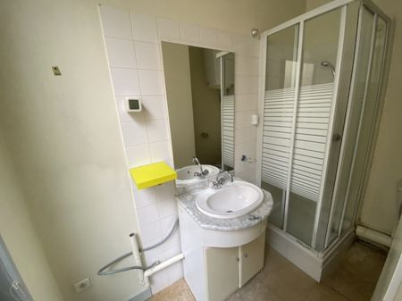 CENTRE HISTORIQUE - T1 - 31.72M² - Photo 4