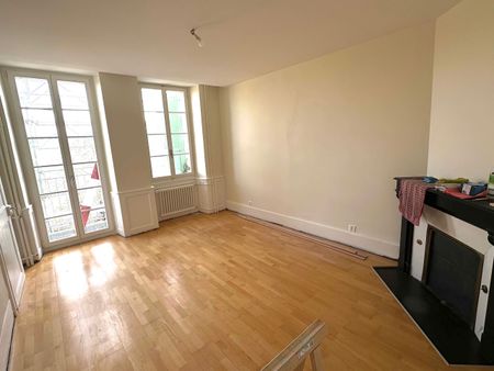 Bel appartement lumineux, rénové en 2025, balcon, cuisine ouverte - Foto 2