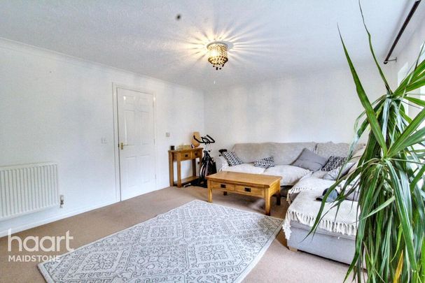 4 bedroom townhouse to rent - Photo 1