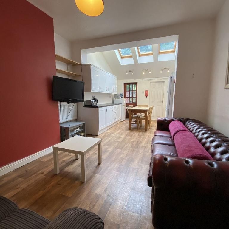 5 bedroom house share to rent - Photo 1