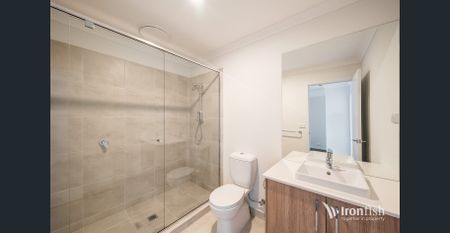 Stylish Low-Maintenance Living in a Sought-After Wollert Location - Photo 2