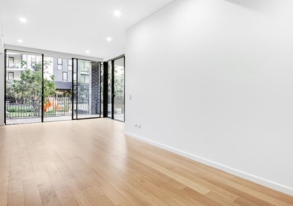 Ground Level I Timber Floor I Mascot Central Adjacent - Photo 1