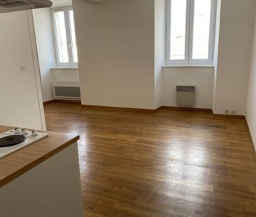 Location appartement 1 pièce 42 m² à Aubenas (07200) - Photo 4