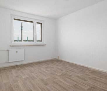 ab sofort: Wohnen & genießen - Helle 3 Zimmer – mit Wohlfühlbalkon!... - Photo 2