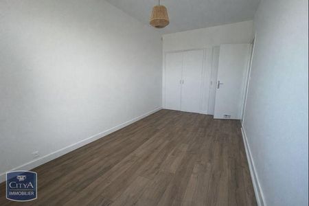 Location Appartement 3 pièces 67m² LA ROCHELLE 17000 - Photo 2