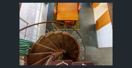 UNFORGETTABLE 1980'S CLASSIC HOME - Photo 3