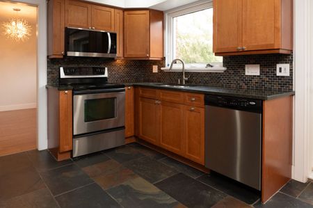 For Lease - 1435 Petrie Way, Mississauga, Ontario - Photo 5