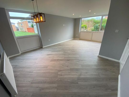3 bedroom terraced house to rent - Photo 1