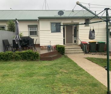 Neat 2 Bedroom property. - Photo 6