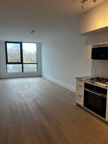 For Lease - 505 Glencairn Avenue Unit# 218, Toronto, Ontario - Photo 2