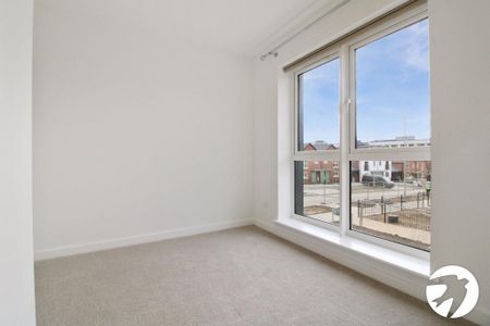 4 bedroom detached house to rent - Photo 2