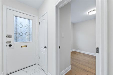 For Lease - 39 Reiner Road Unit# Upper, Toronto, Ontario - Photo 2