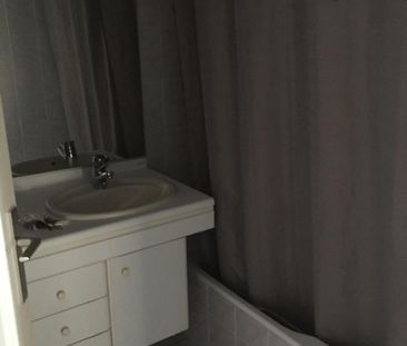 Location Appartement 2 pièces 56m² THONON LES BAINS 74200 - Photo 5