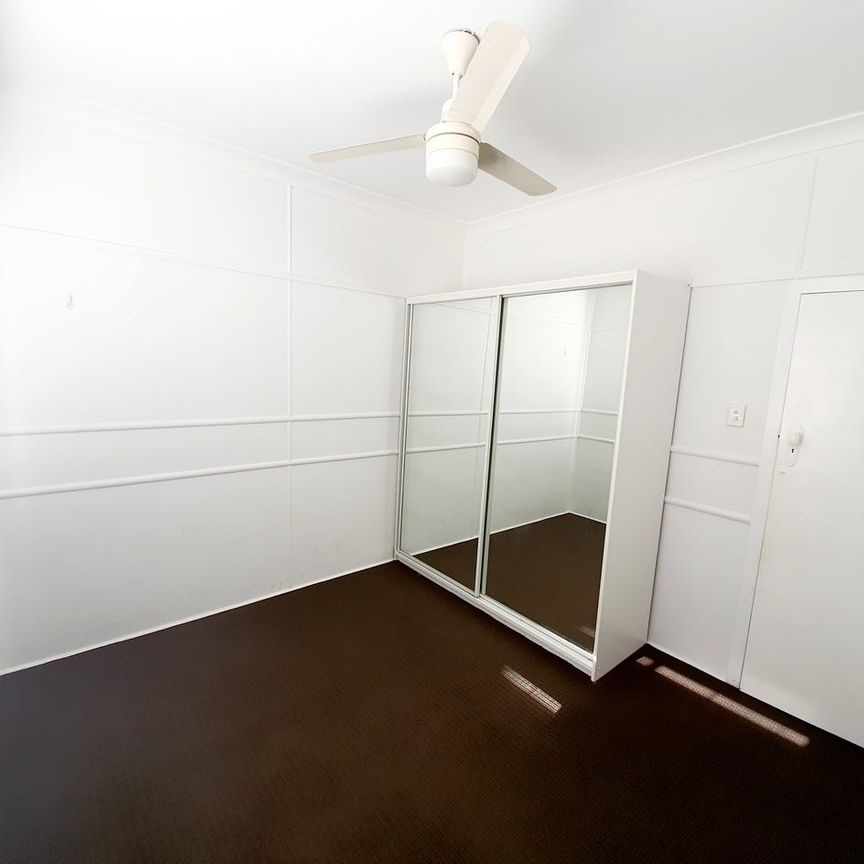 SCARBOROUGH 5 BEDROOM HOME -18 MONTH LEASE - 6 MONTHS AT $750 THEN 12 MONTHS AT $800! - Photo 1