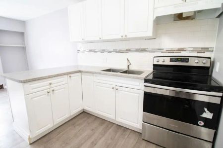 1 Ormond St North - 5 — Bachelor - Photo 2