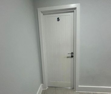 1 bedroom in a house share to rent - Photo 6