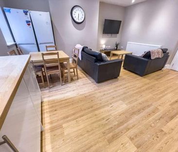 Hardman Street, L1 - Photo 1