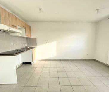 Location Appartement 3 pièces 61m² - Photo 5