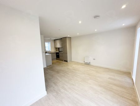 3 Bed End Terrace, Shergar Way, M6 - Photo 3