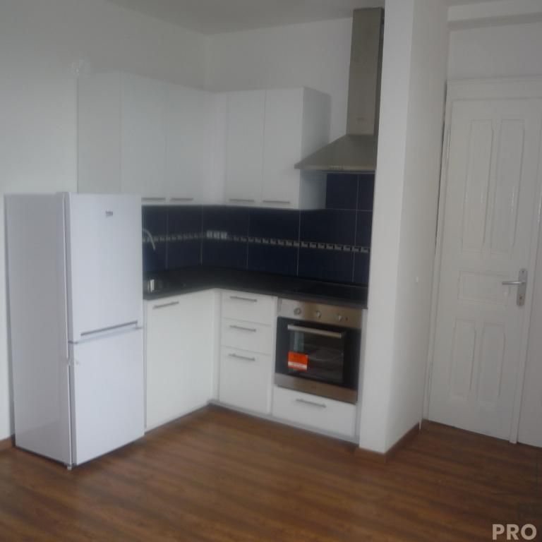 Pronájem bytu 2+kk 42 m2 - Photo 1