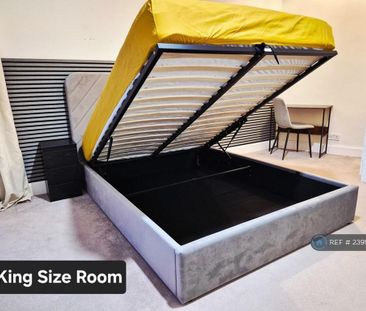 1 bedroom in a flat share to rent - Photo 2