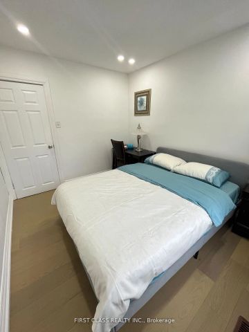 Detached Home For Lease | N9236747 - Photo 4