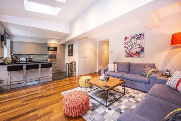 3 bedroom flat to rent - Photo 1