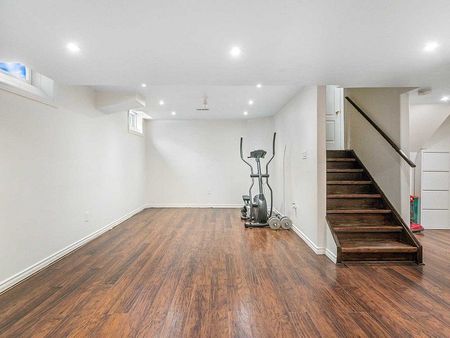 For Lease - 104 William Booth Avenue, Newmarket, Ontario - Photo 5