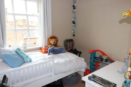 Marlborough Terrace, Chelmsford, CM2 - Photo 3