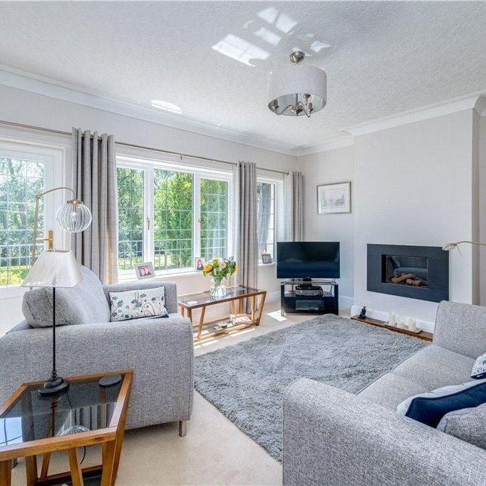 2 Bed Maisonette, St Helens Lane, LS16 - Photo 1