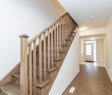 For Lease - 15 Gunton Street, Aurora, Ontario - Photo 2