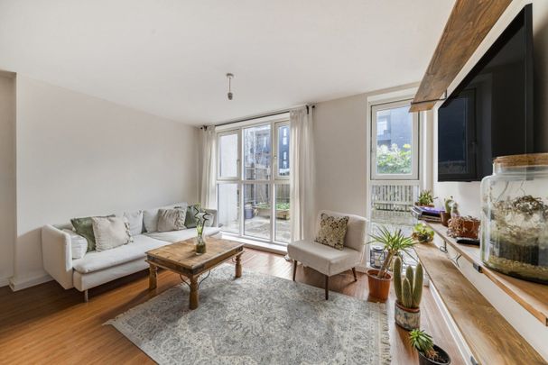 Ashmore Road, London, SE18 - Photo 1