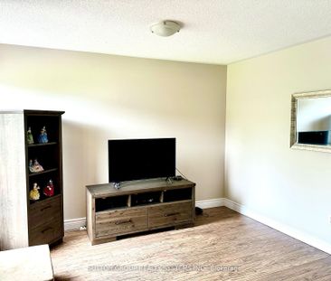 For Lease - 2467 Springforest Drive, Oakville, Ontario - Photo 2