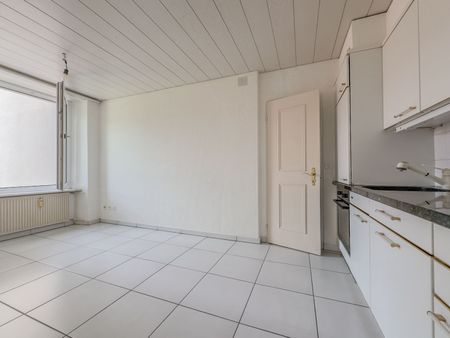 Gemütliche 2-Zimmerwohnung in Romont - Photo 2
