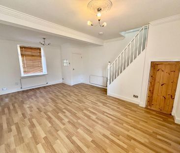 3 bedroom terraced house to rent - Photo 5