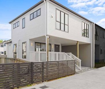 Modern 3-Bedroom Duplex - Photo 3