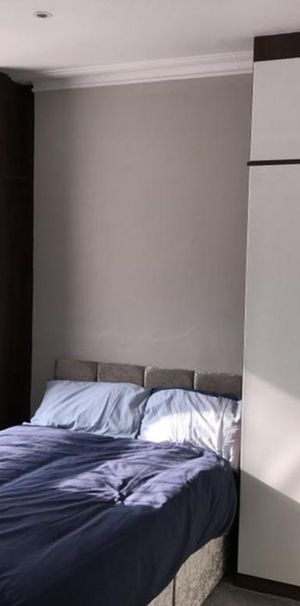 1 bedroom in a flat share to rent - Photo 1