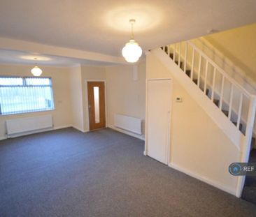 2 bedroom semi-detached house to rent - Photo 2