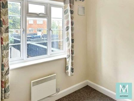 Goring Road, Goring-by-sea, BN12 - Photo 2