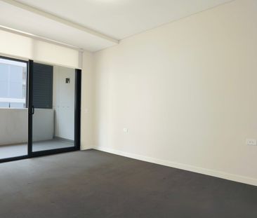 One Bedroom Plus Study apartment for rent in Waitara! - Photo 1