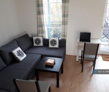 1 bedroom flat to rent - Photo 1
