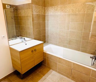 Appartement à louer 3 pièces • 66,77 m2 Rosny-sous-Bois - Photo 4