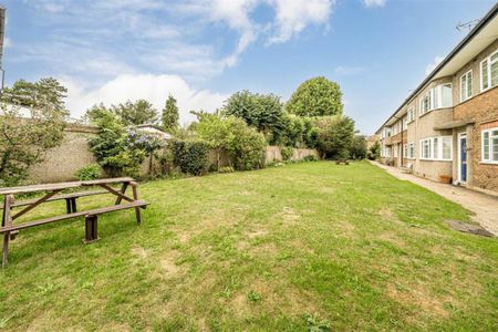 Kingston Close - Photo 5