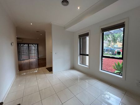 6/27-29 Miranda Road, Reservoir VIC 3073 - Photo 3