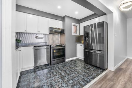 For Lease - 2 Goldberry Court Unit# 35, Brampton, Ontario - Photo 2