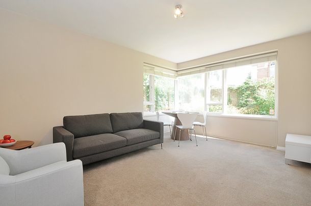 South Black Lion Lane, Hammersmith, London, W6 - Photo 1